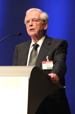 Harald zur Hausen.jpg